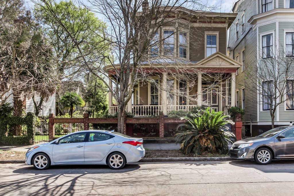 109 E Park Ave #B, Savannah, GA 31401