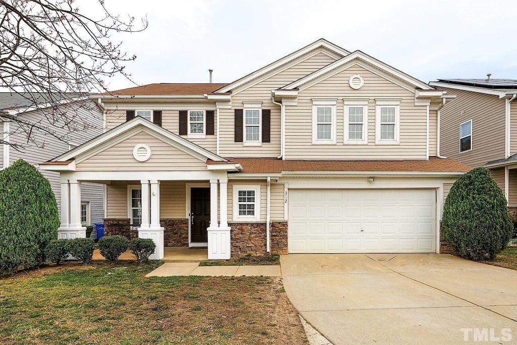 312 Edgecroft Way, Fuquay Varina, NC 27526