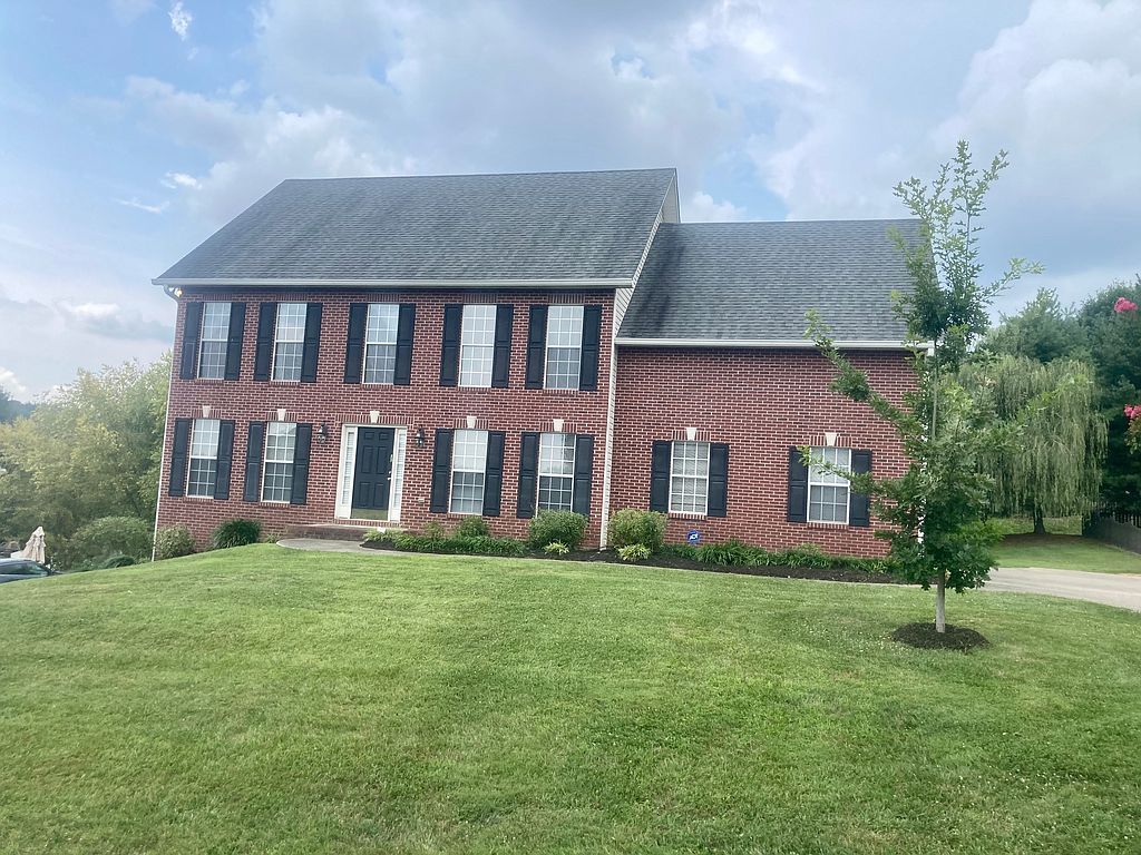 11243 Hatteras Dr, Knoxville, TN 37934