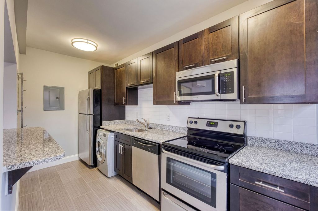 200 Rhode Island Ave NE, Washington, DC 20002