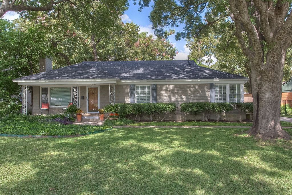 3628 Park Ridge Blvd, Fort Worth, TX - 3 Bed, 2 Bath Single-Family Home