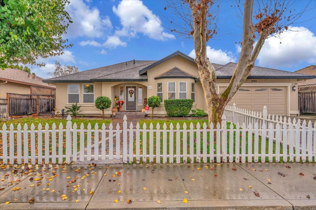 1035 Meridian St, Hollister, CA 95023 Trulia