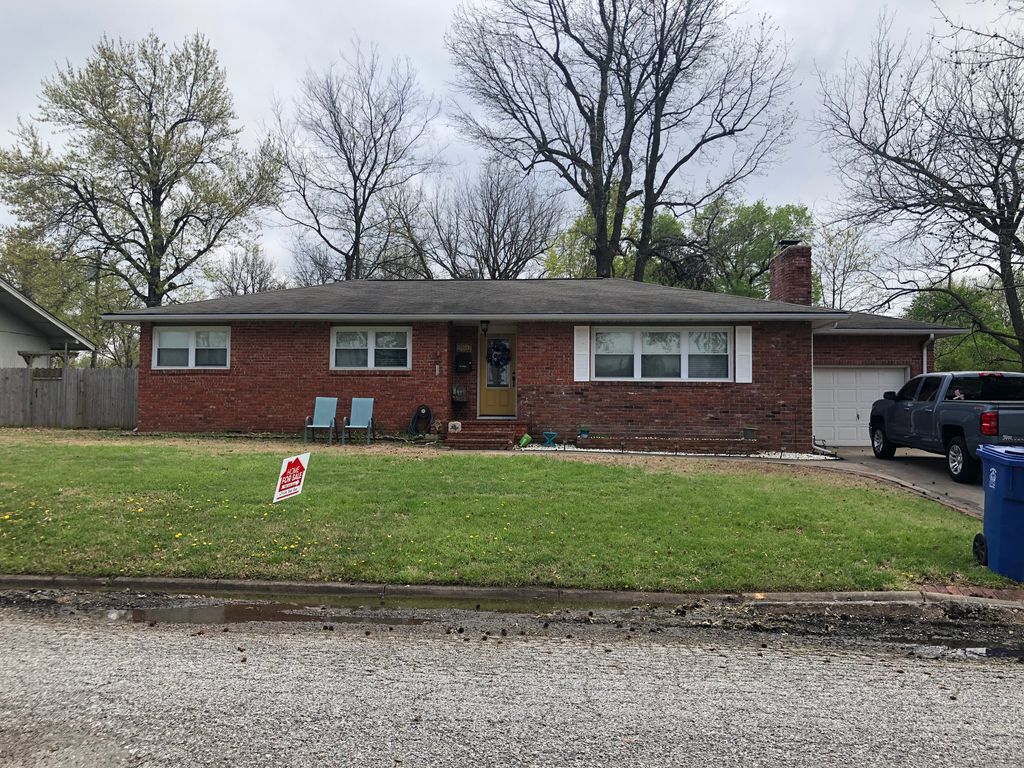 2026 Yale Ave, Miami, OK 74354