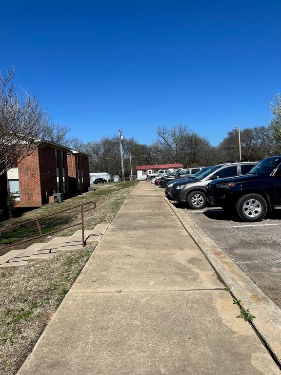 500 First St Kingston, OK Trulia