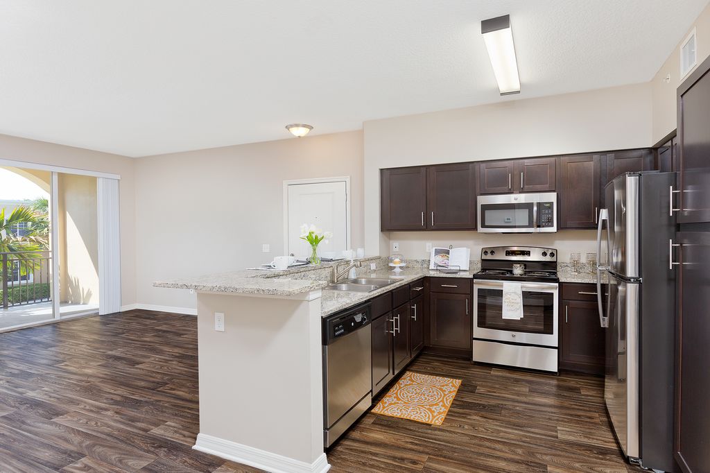 homes for sale in bristol lakes boynton beach fl