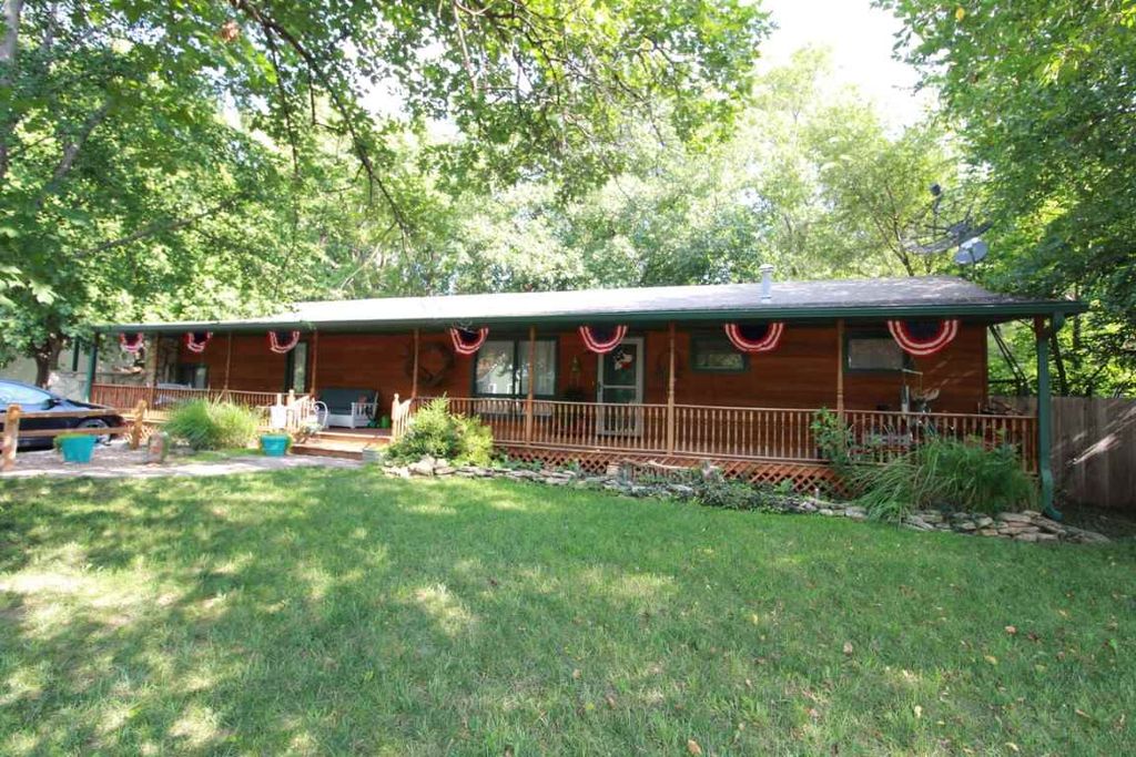 1506 W 1st St, Abilene, KS 67410 Trulia