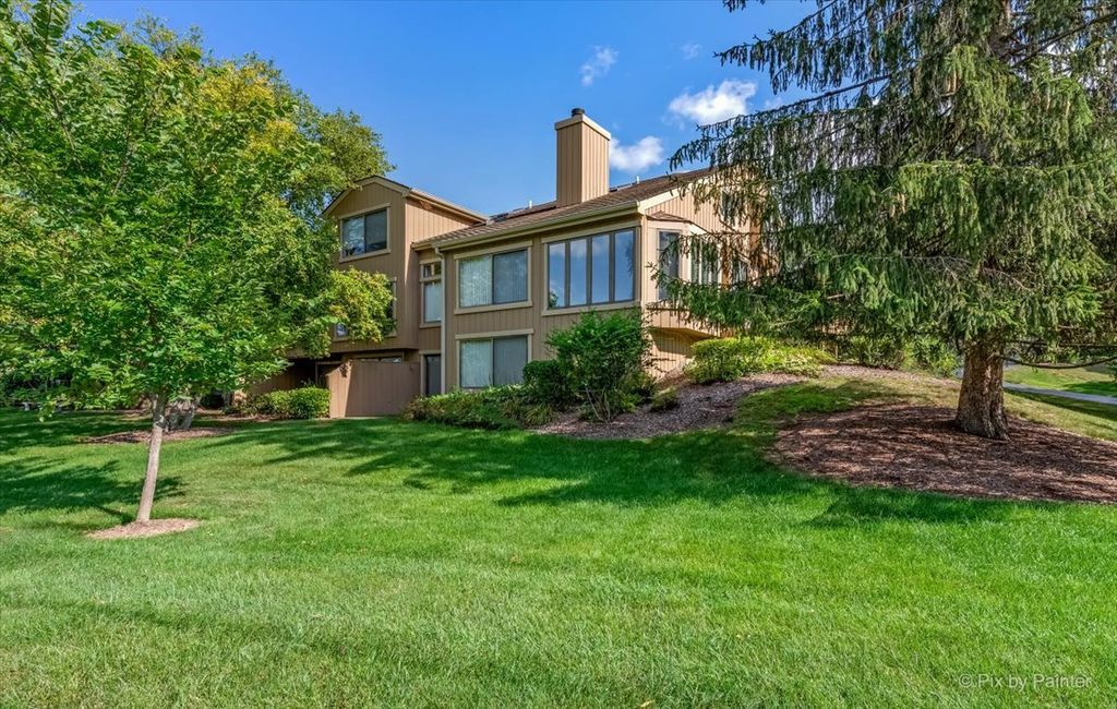 936 Oak Hill Rd #516, Barrington, IL 60010