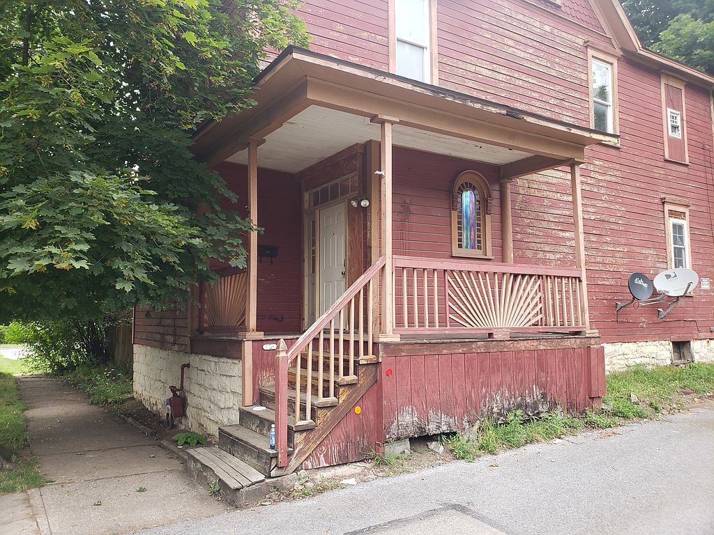 398 Coleman Ave, Johnstown, PA 15902