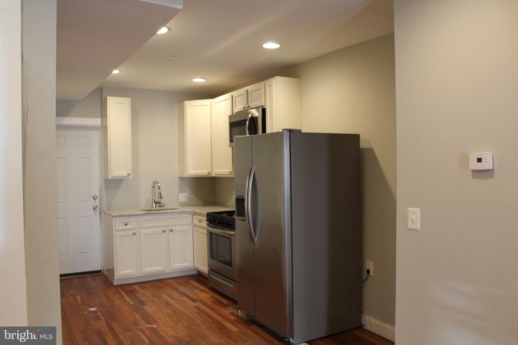 1609 W Pratt St, Baltimore, MD 21223