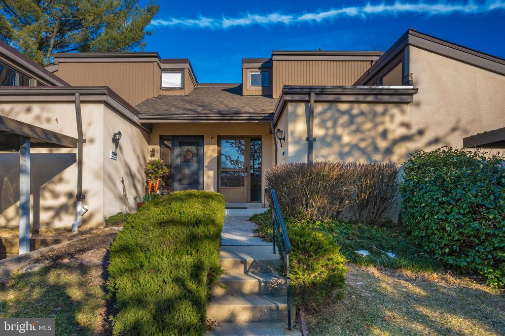 11249 Snowflake Ct #B, Columbia, MD 21044