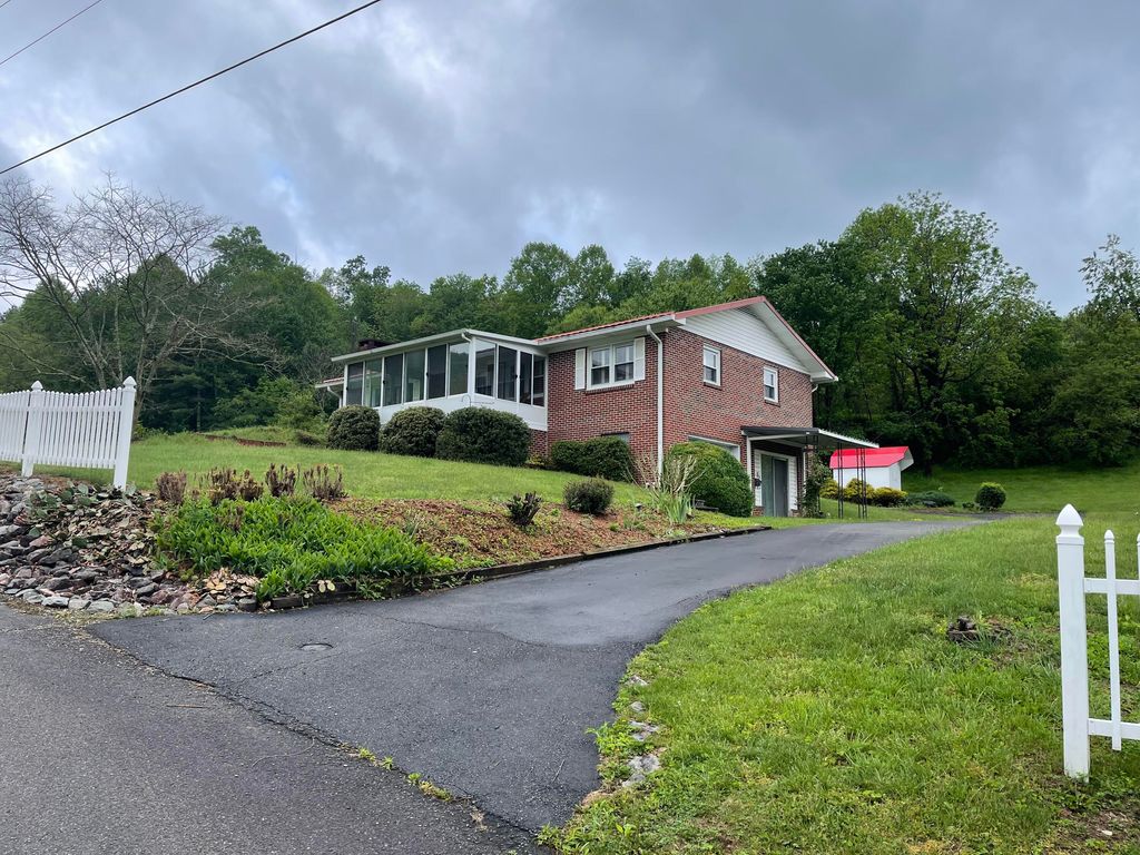 320 Shoun St, Mountain City, TN 37683 Trulia