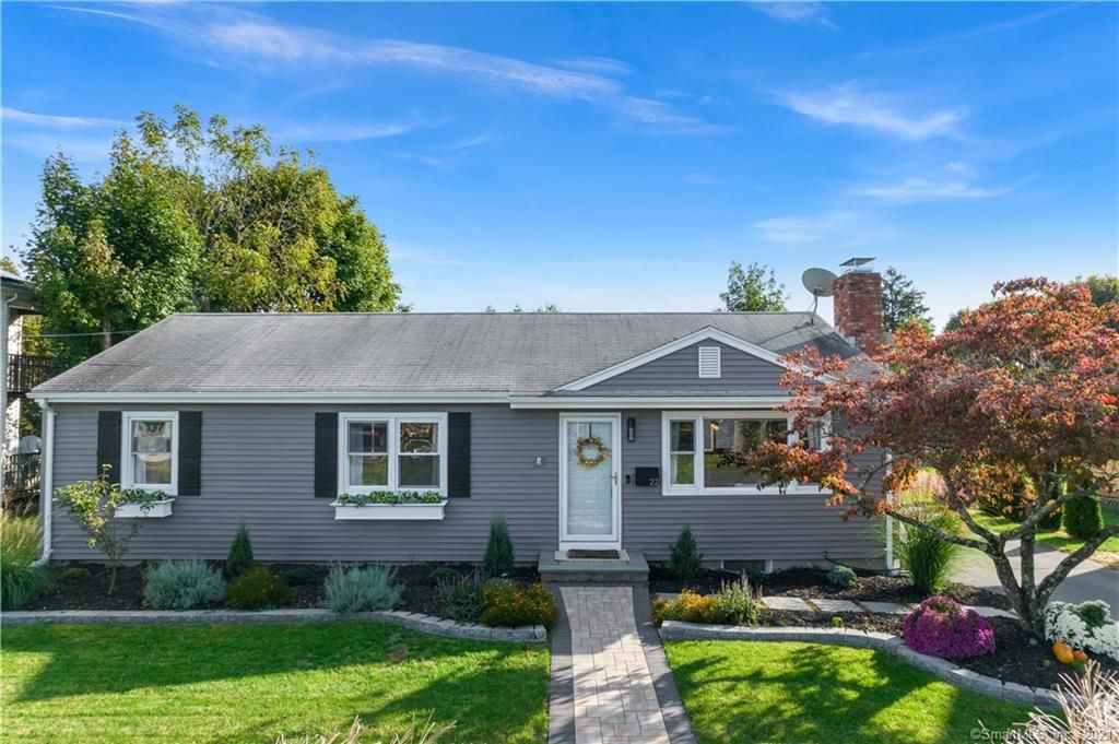 22 Sunset Ave, Milford, CT 06460