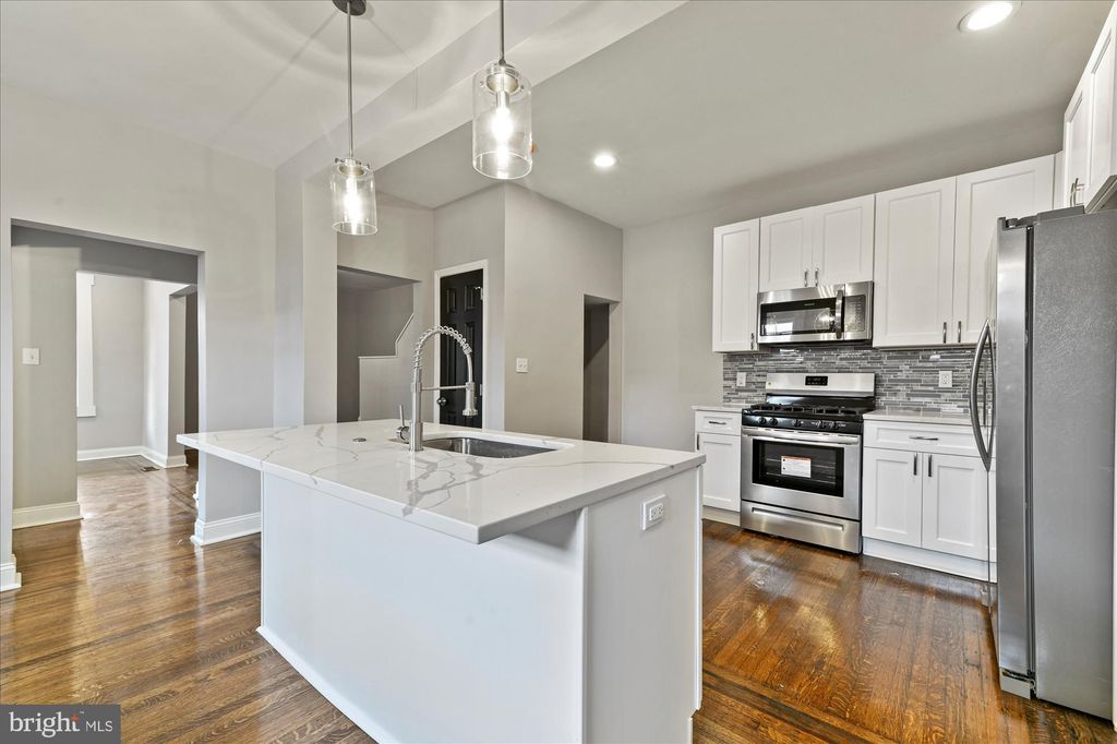 2920 Allendale Rd, Baltimore, MD 21216