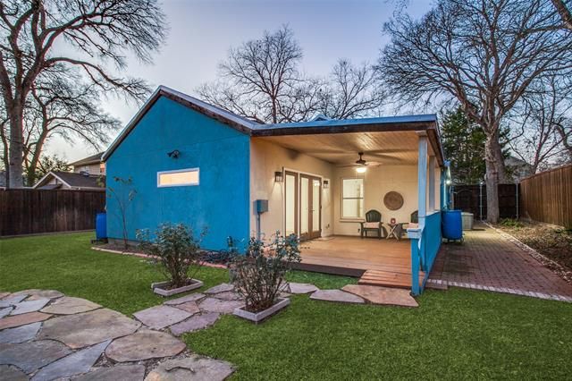 8902 Eustis Ave, Dallas, TX 75218