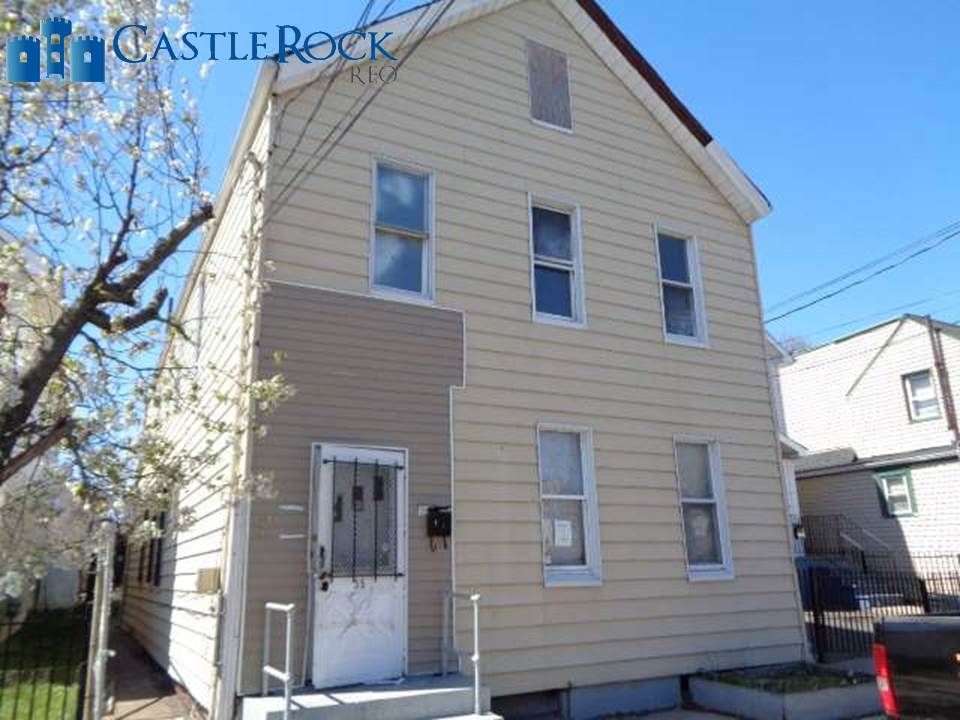 35 Jacob St, Newark, NJ 07103
