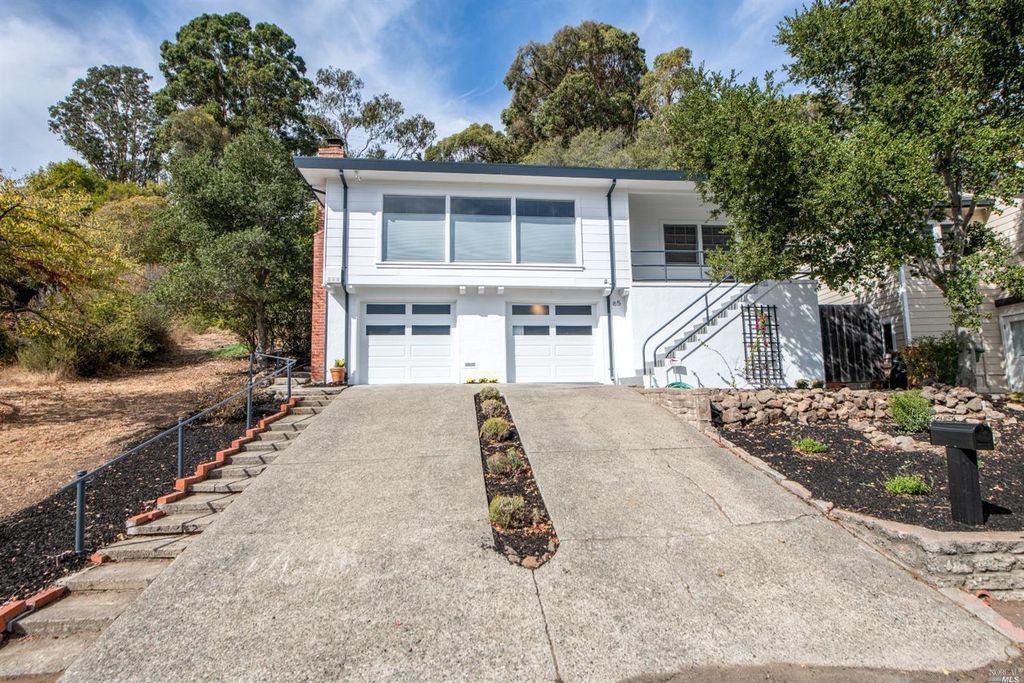 65 Marina Blvd, San Rafael, CA 94901