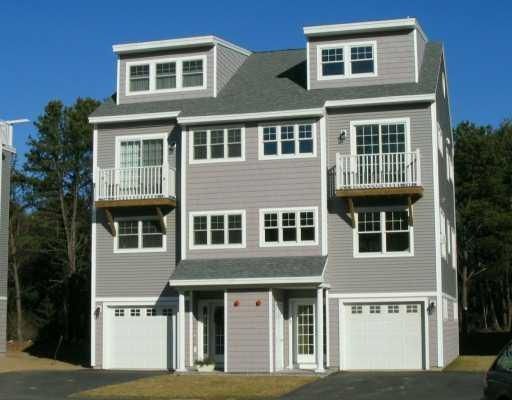 42 Walnut St #1, Old Orchard Beach, ME 04064