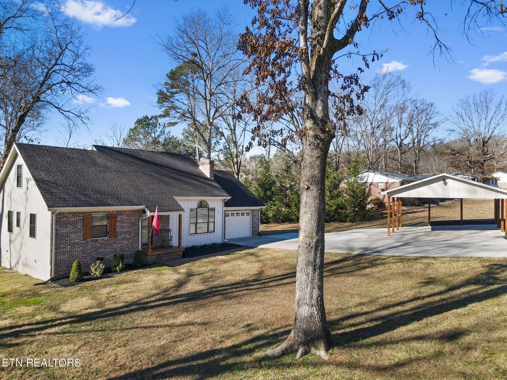 197 County Road 142, Riceville, TN 37370