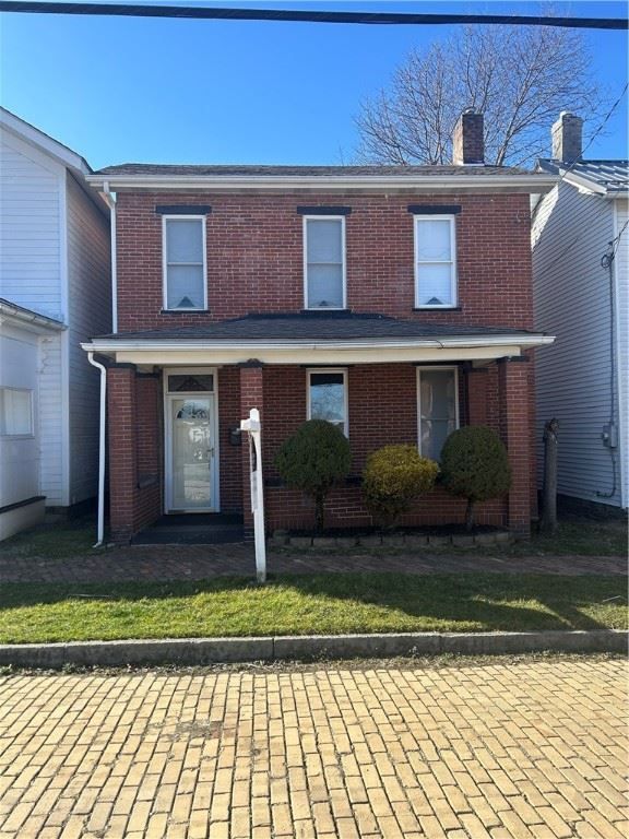 17 N  Hickory St, Scottdale, PA 15683