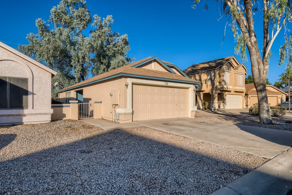 921 S Val Vista Dr #170, Mesa, AZ 85204