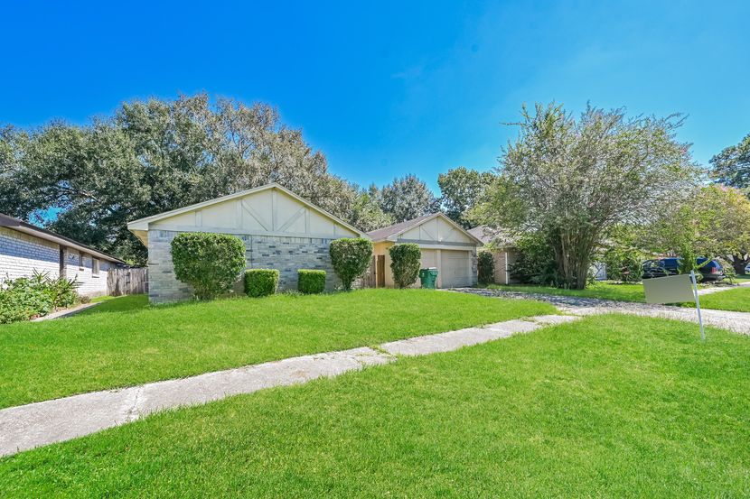 23302 Hill Creek Rd, Spring, TX 77373