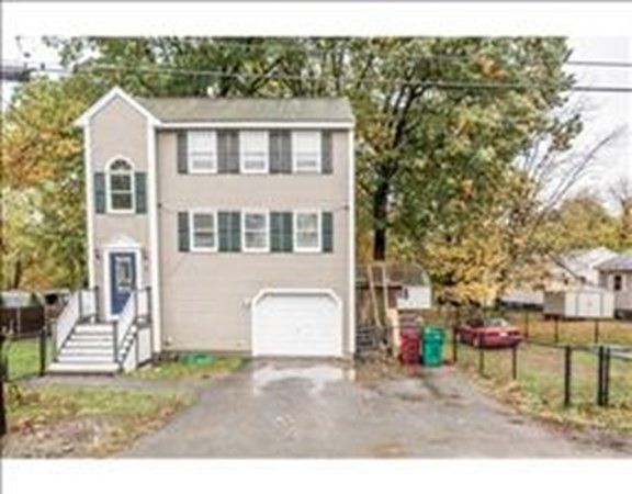 11 Pemberton St #2, Lowell, MA 01850