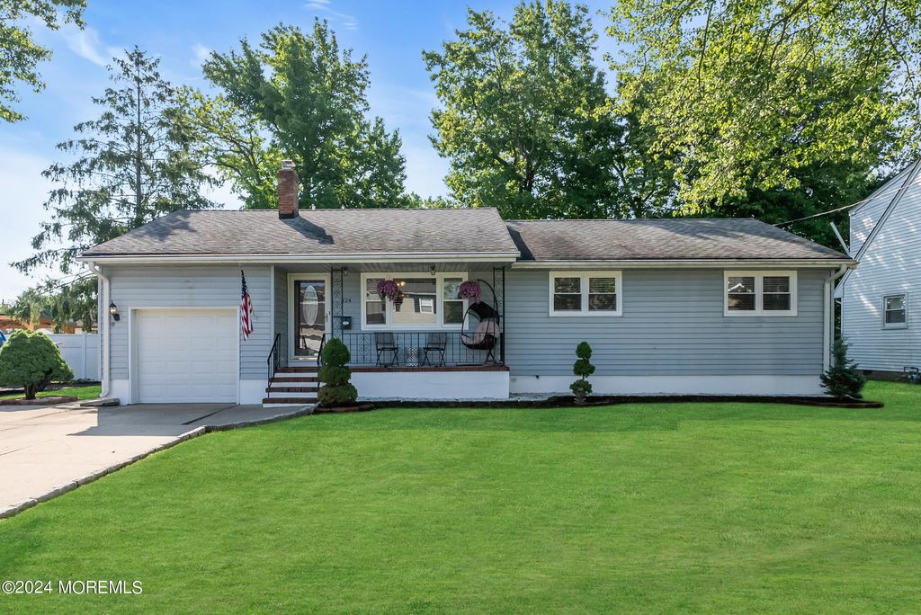 124 Floyd Avenue, Union Beach, NJ 07735 - See Est. Value, Schools 