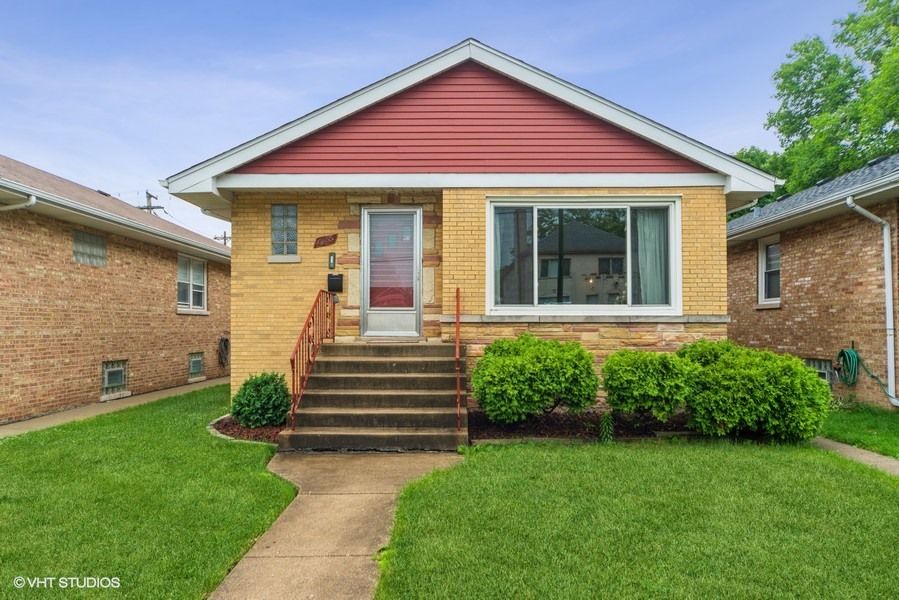 6555 W Foster Ave, Chicago, IL 60656