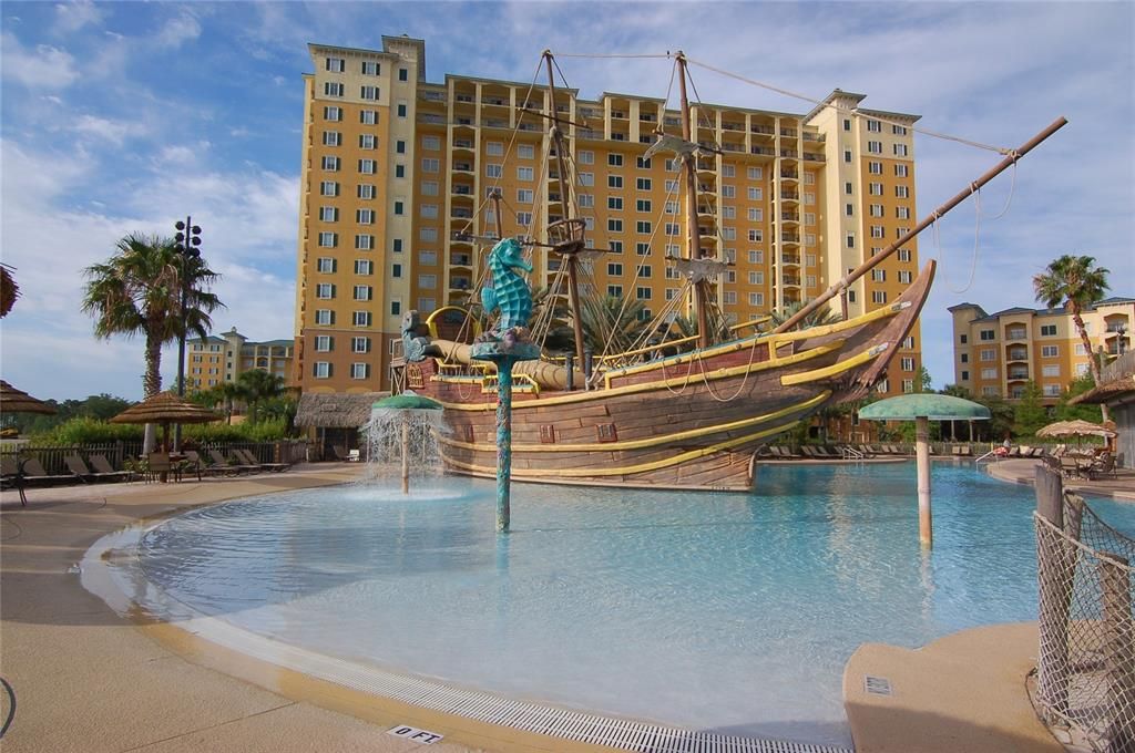 Orlando Hotels - Shopping - Lake Buena Vista Resort Village & Spa