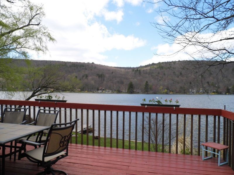 107 Pinecliff Lake Dr, West Milford, NJ 3 Bed, 1 Bath SingleFamily