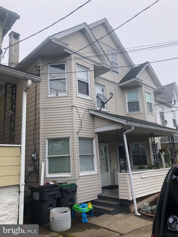 611 Walnut St, Freeland, PA 18224