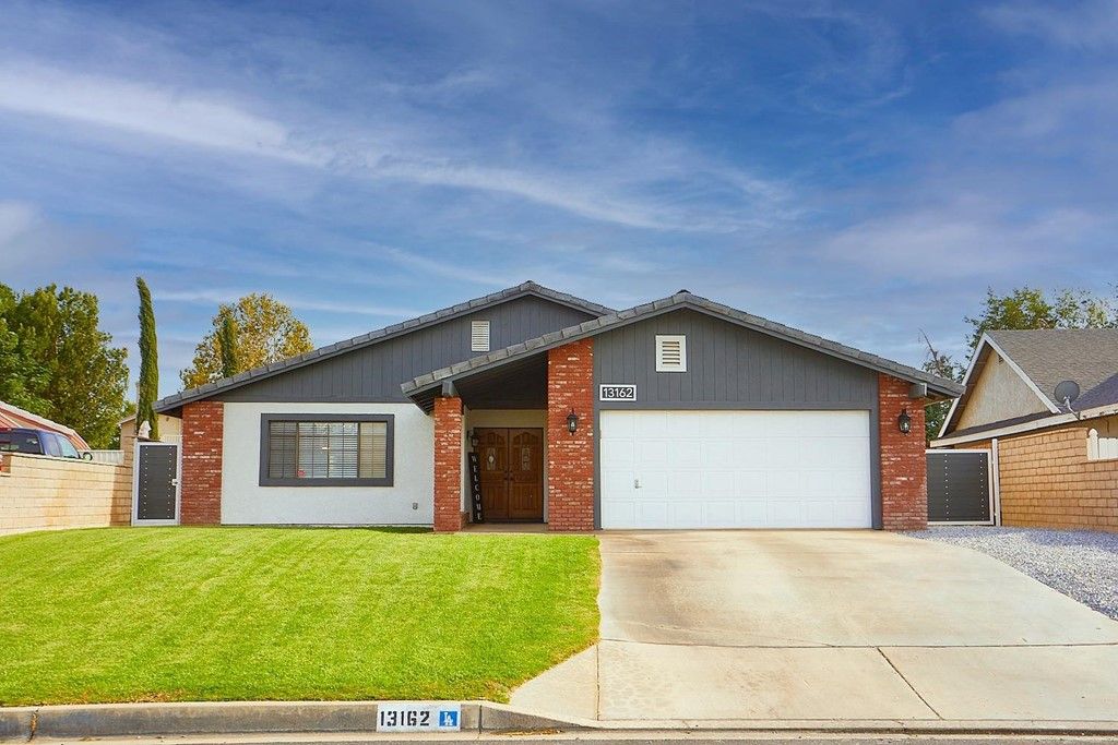 13162 Schooner Dr, Victorville, CA 92395