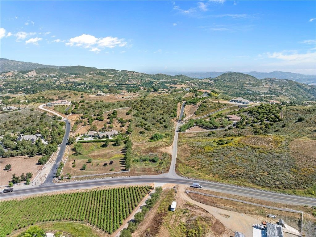 Avenida La Cresta B, Murrieta, CA 92562 MLS SW24083791 Trulia