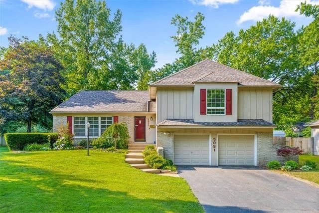 5931 W 86th Ter, Overland Park, KS 66207