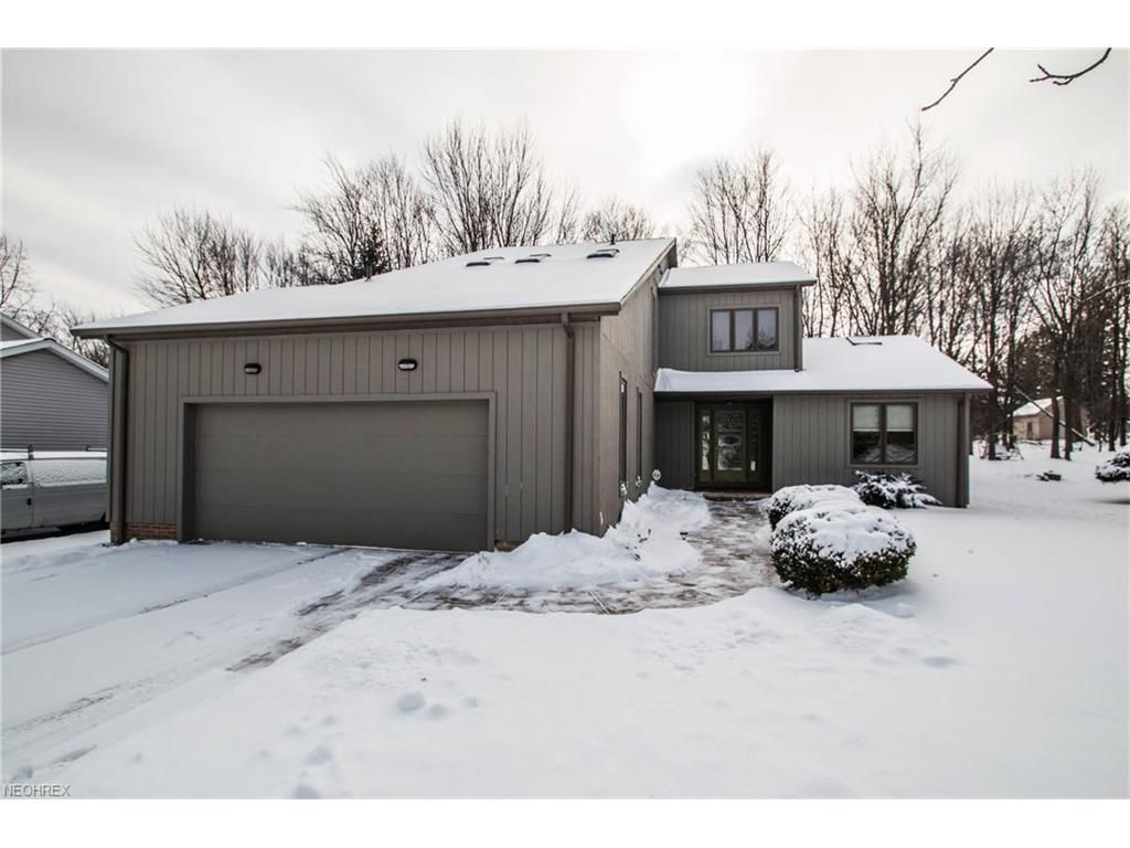 1022 Sprucedale Rd, Broadview Heights, OH 44147