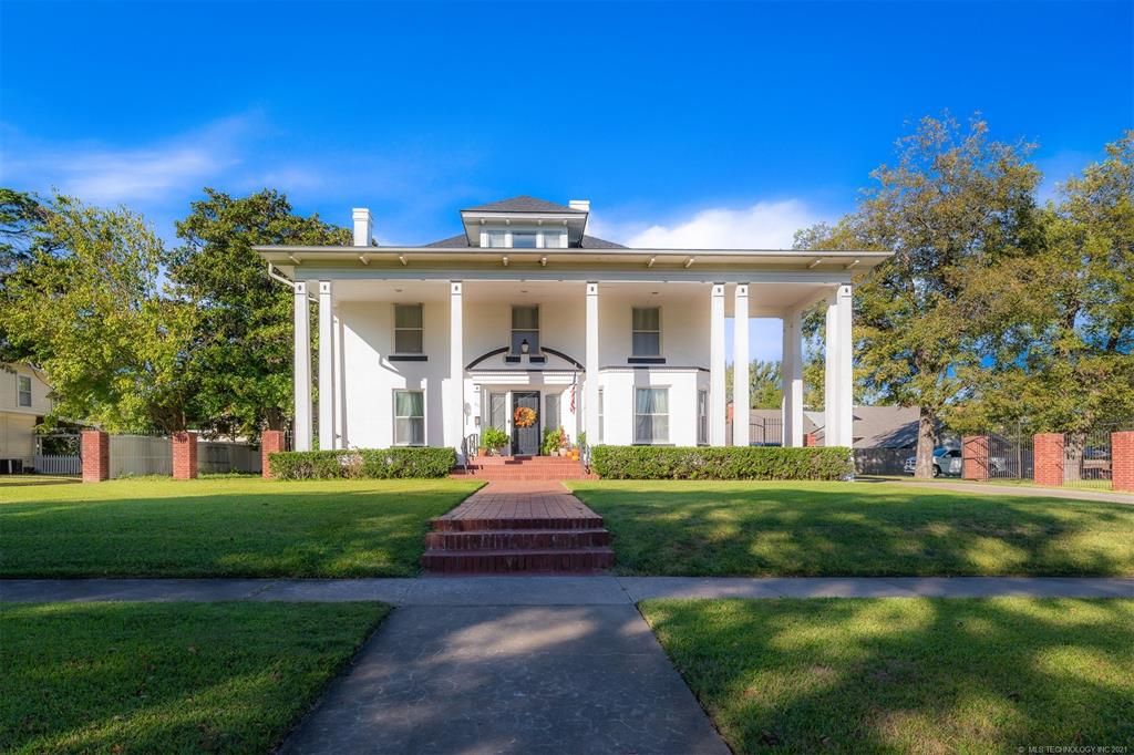 211 F St SW, Ardmore, OK 73401