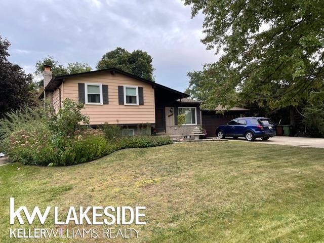 47016 Utica Estates Dr, Shelby Township, MI 48317