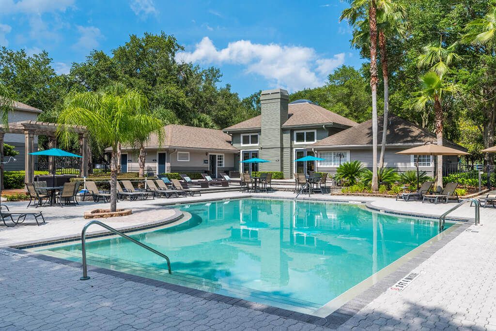 9009 Western Lake Dr, Jacksonville, FL 32256