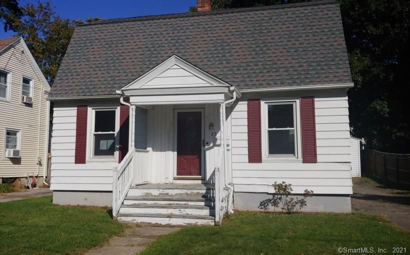 25 Sycamore Ln, Waterbury, CT 06705