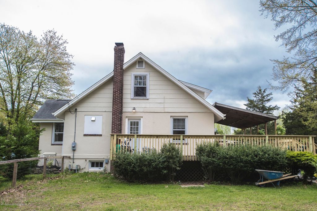 204 Leesville Rd, Jackson, NJ 3 Bed, 1 Bath SingleFamily Home 51