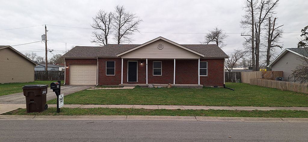 110 Parkside Dr, Hanover, IN 47243