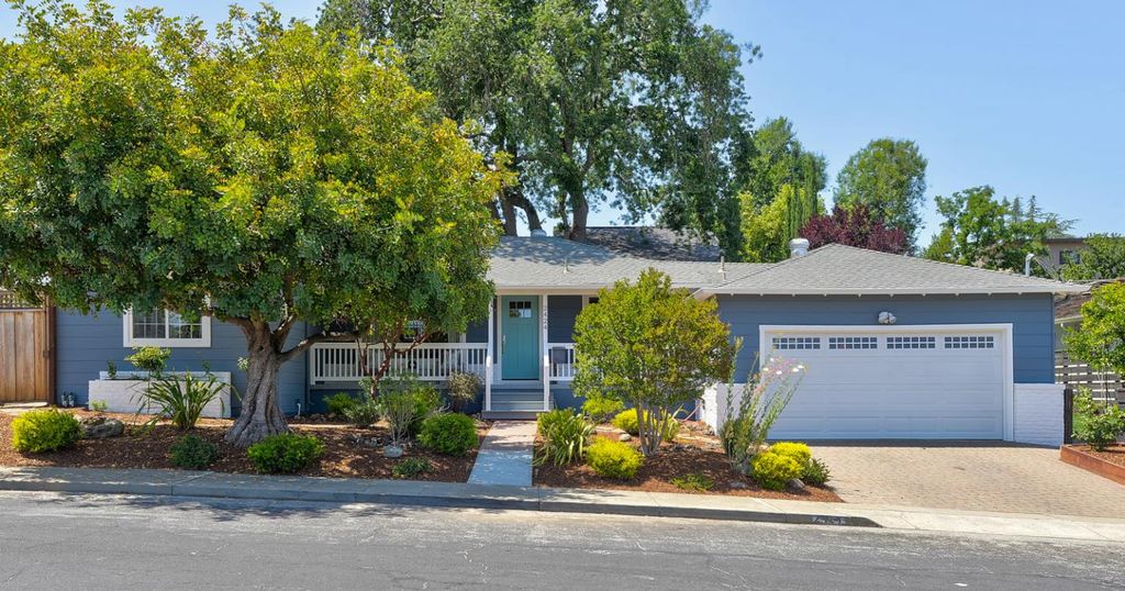 2424 Saint Francis Way, San Carlos, CA 94070
