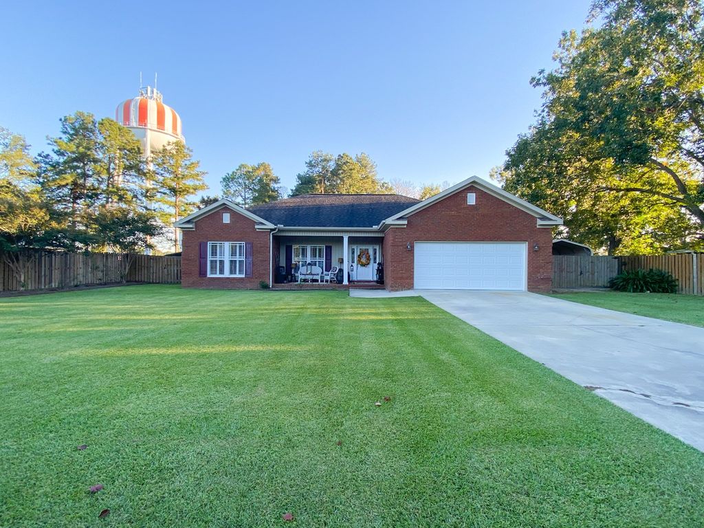 927 W Meadow Ave, Geneva, AL 36340 Trulia