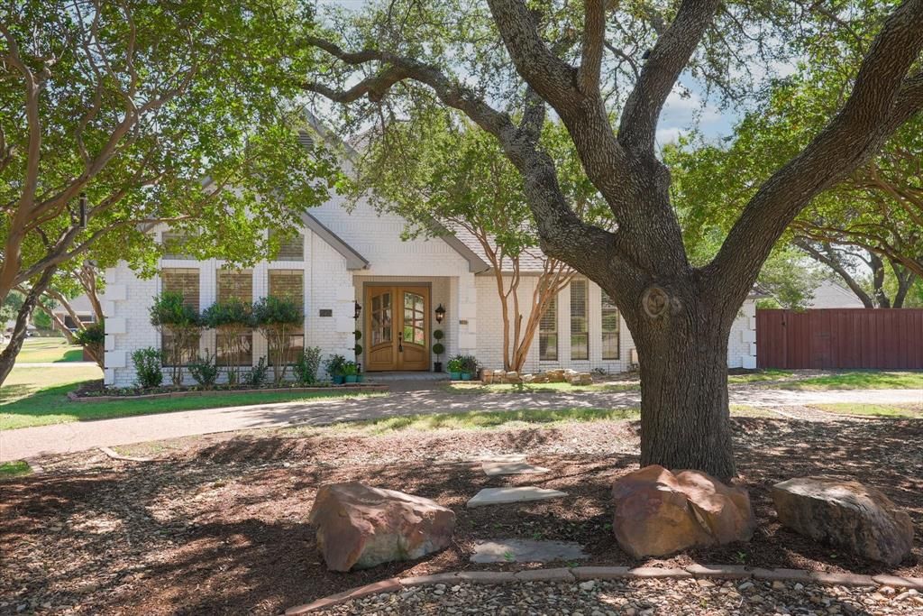 130 Whispering Hills Dr, Coppell, TX 75019