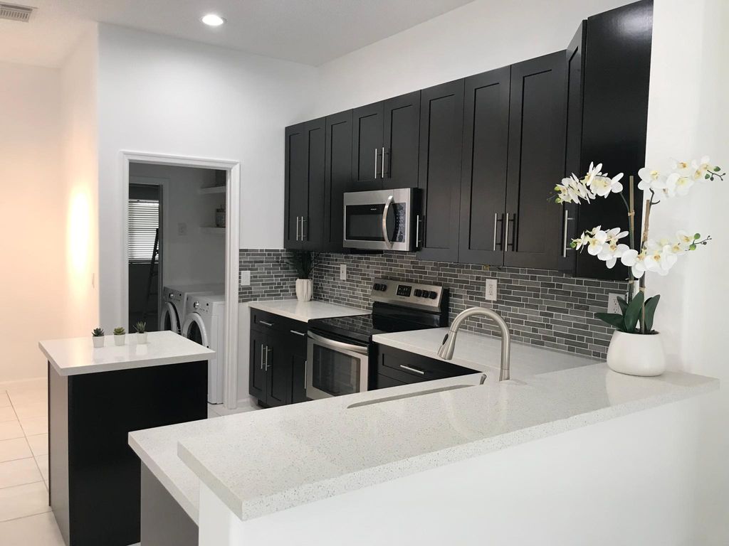 4232 SW 53rd St, Fort Lauderdale, FL 33314