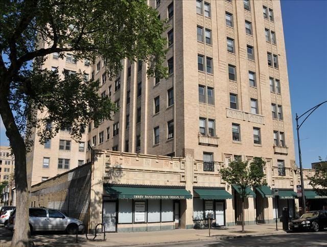5050 N Sheridan Rd, Chicago, IL 60640