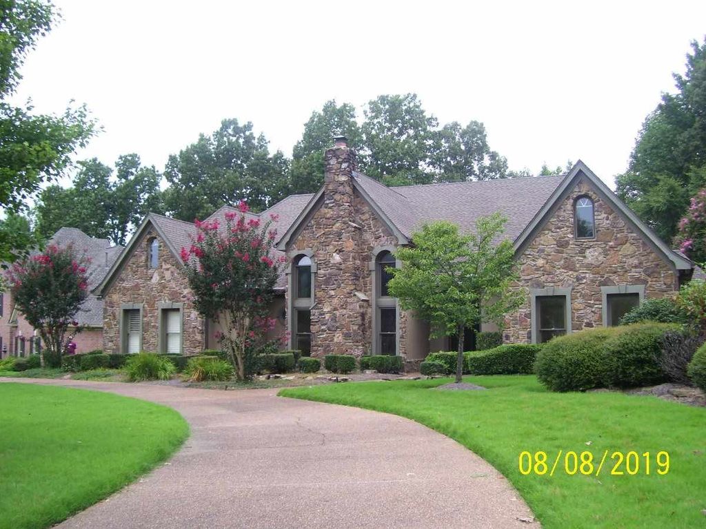 8840 River Rise Dr #18, Cordova, TN 38016 - See Est. Value, Schools & More