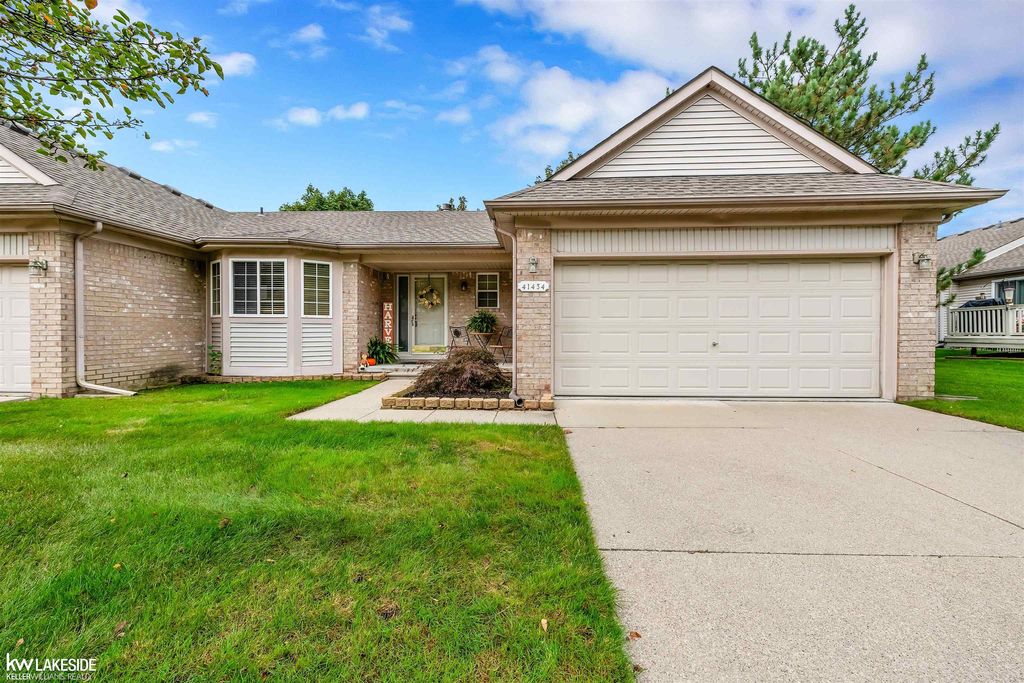 41434 Greenspire Dr, Clinton Township, MI 48038 Trulia