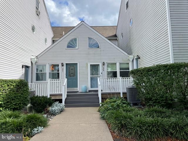 209 Victoria Dr, Montgomeryville, PA 18936