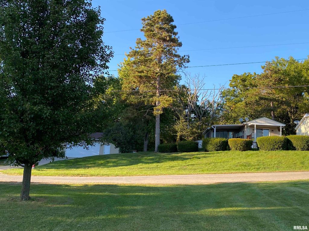 180 Lake Warren Dr, Monmouth, IL 61462 Trulia